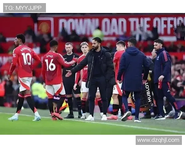 英超球队因日本球员合影引发争议公开致歉